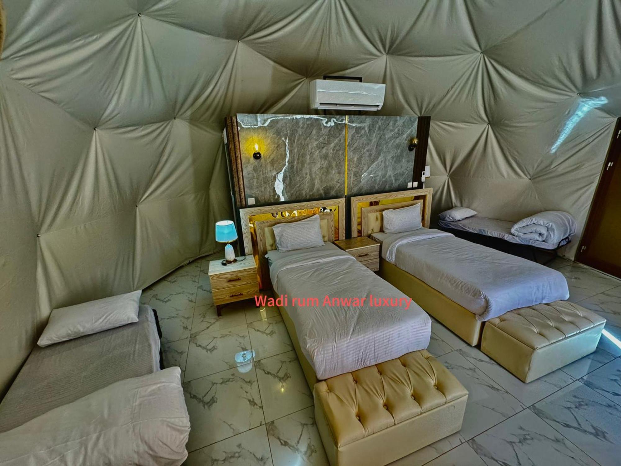 Wadi Rum Anwar Luxury Camp Exteriör bild