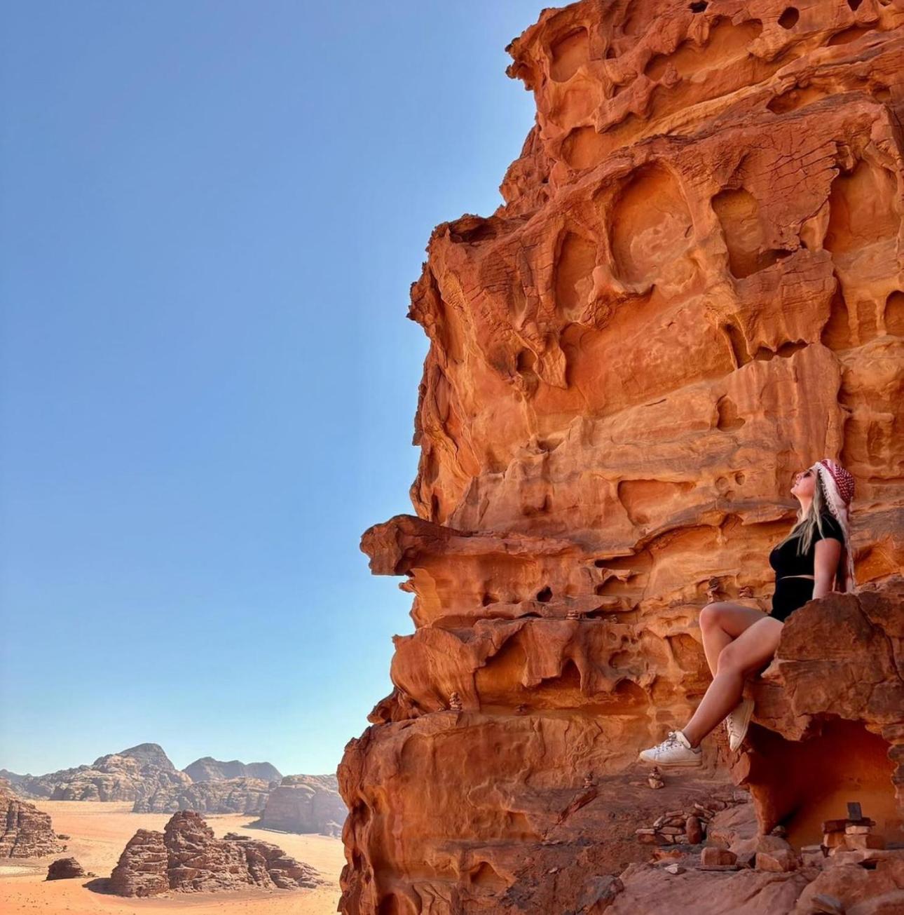 Wadi Rum Anwar Luxury Camp Exteriör bild